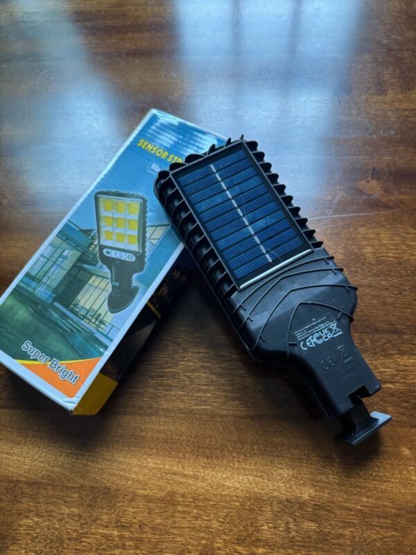Farola solar para exteriores - luces LED de pared con control remoto (Por Llegar) - Image 3